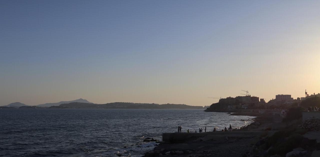 Sea House Pozzuoli Villa Bagian luar foto